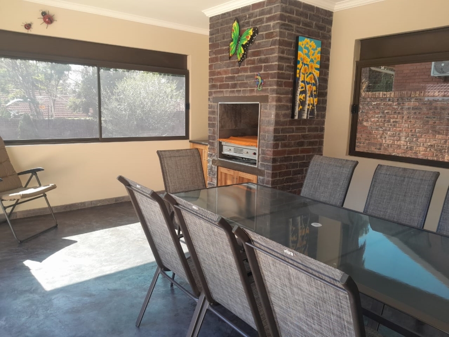 4 Bedroom Property for Sale in Safari Gardens North West